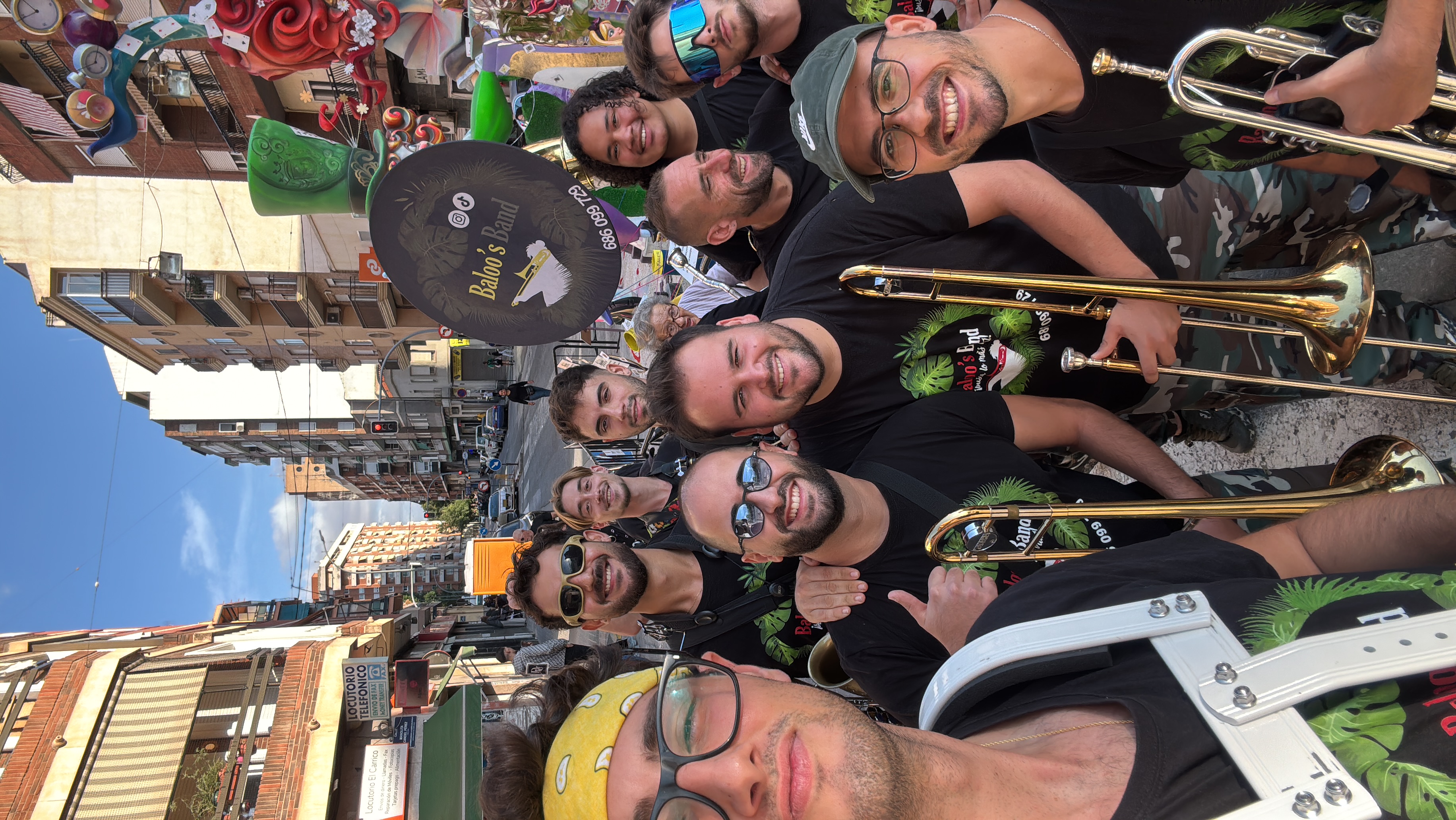 Media 9 de Baloo's Band
