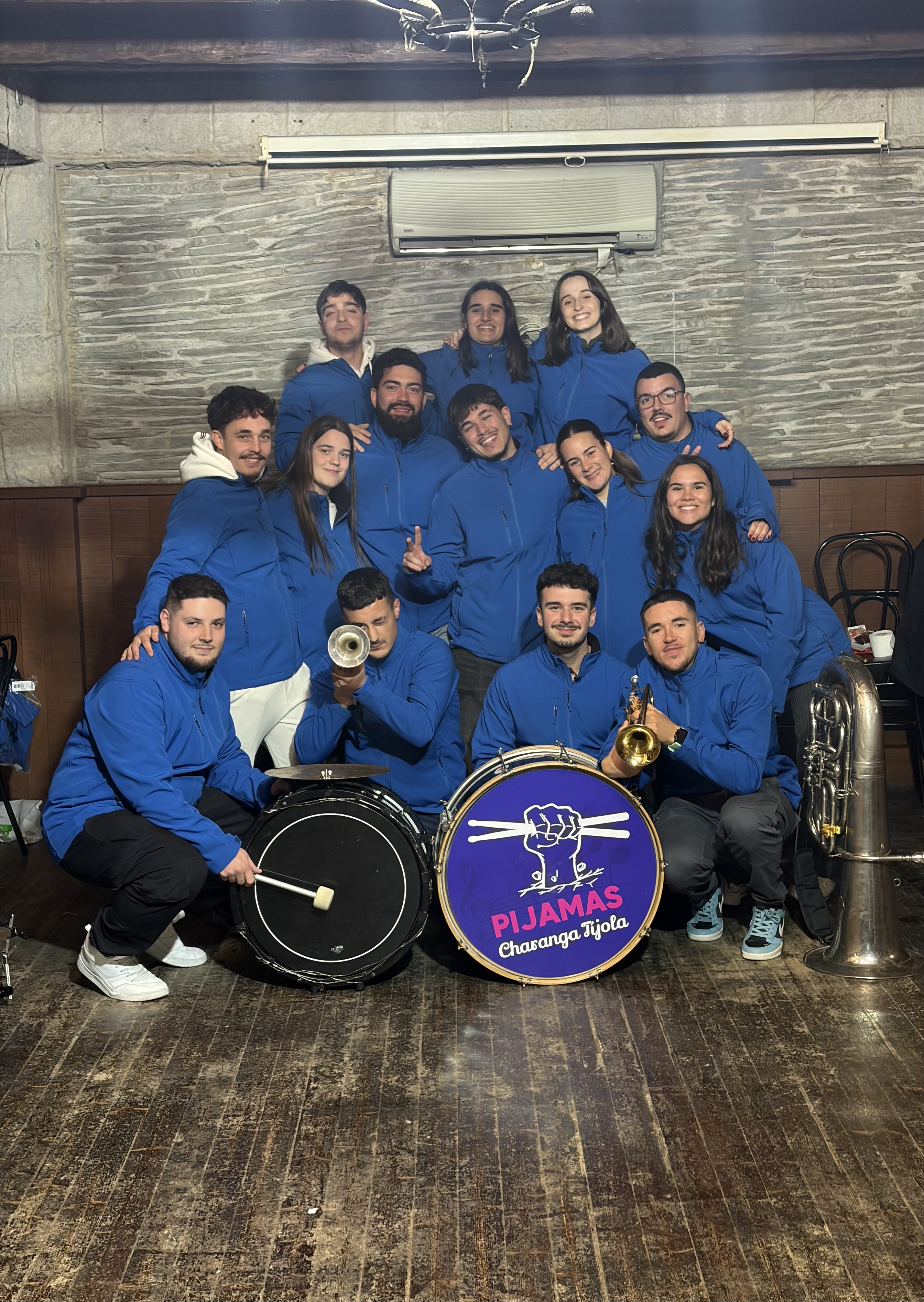 Media 6 de Los Pijamas