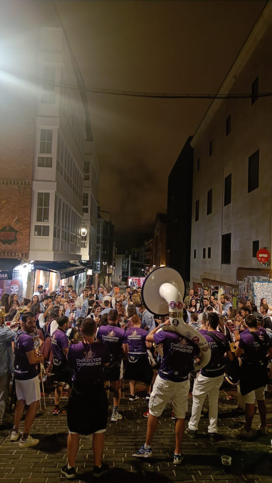 Media 6 de Txipirones